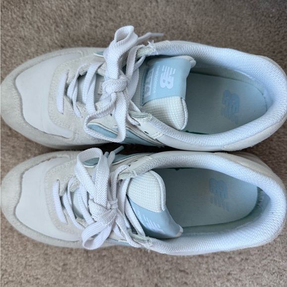 New Balance  574 Cream and Light Blue - Picture 5 of 7